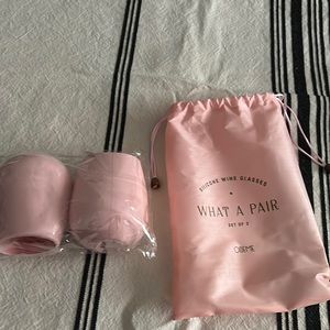 What A Pair silicone wine glasses, pink - never used, still in plastic wrap
